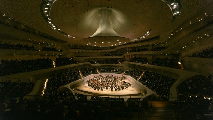 Kent Nagano dirige la Philharmonisches Staatsorchester Hamburg