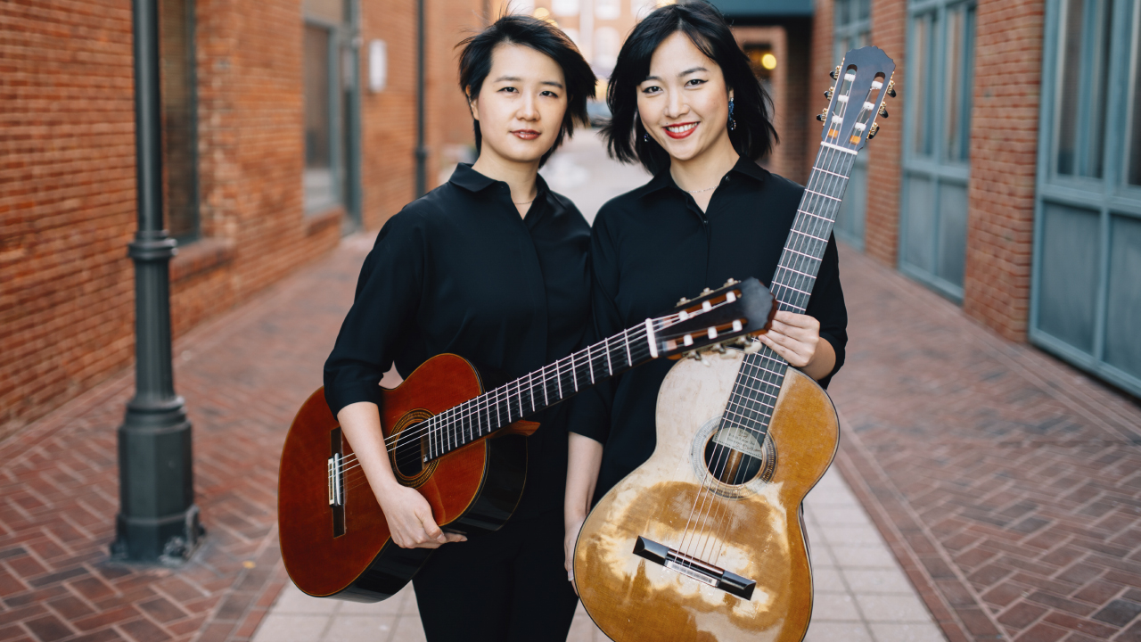 El dúo Beijing Guitar nos propone un concierto de guitarra en el ADDA