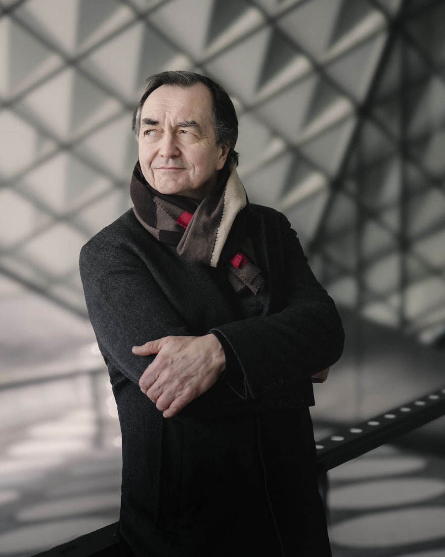 Lenguaje eterno: Pierre-Laurent Aimard dialoga entre Bach y Kurt�g en el Ciclo Fronteras del CNDM