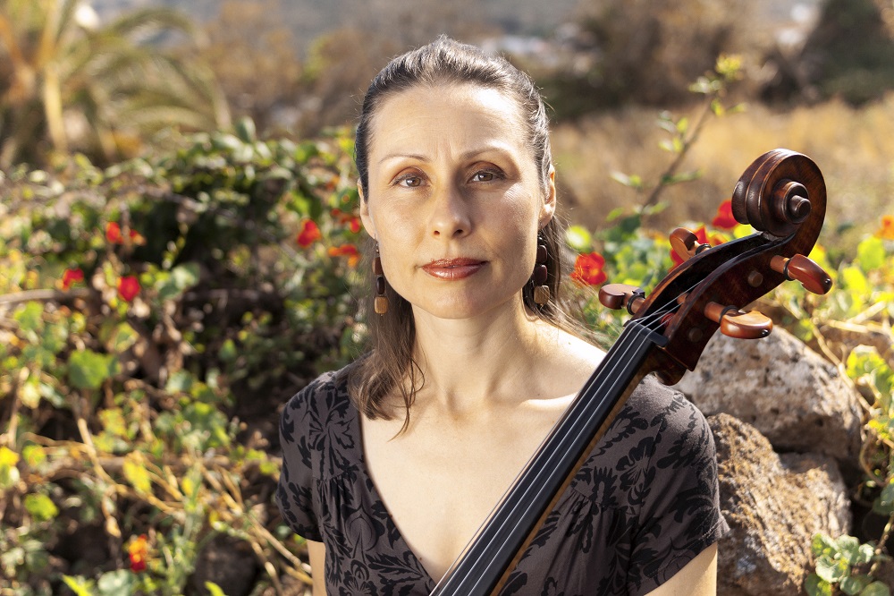 Kathleen Balfe interpreta a 10 compositoras