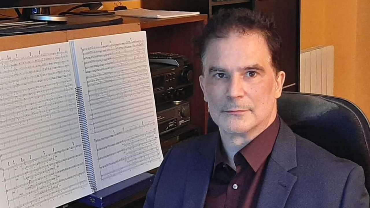 La Orquesta de RTVE dirigida por Miguel �ngel G�mez-Mart�nez interpreta a Soutullo