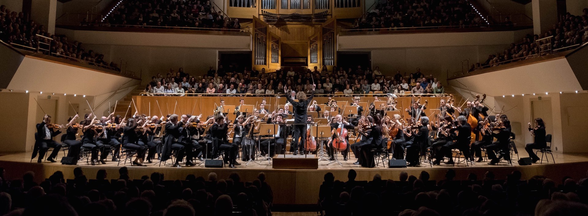 Kent Nagano dirige a la Orquesta Nacional de España