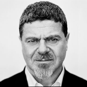 Gustavo Santaolalla